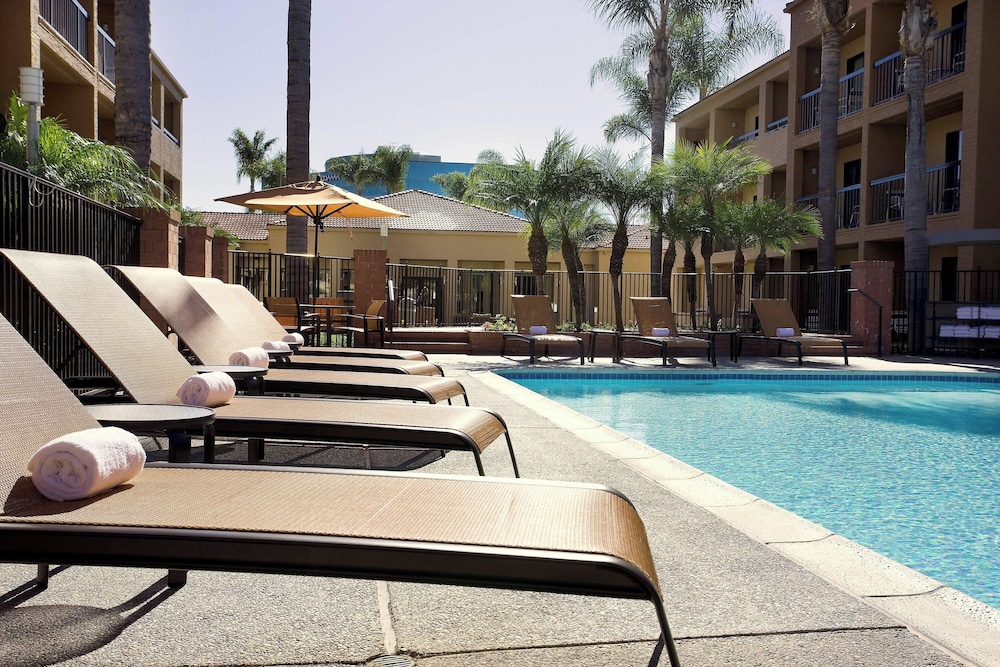 Courtyard by Marriott San Diego Sorrento Valley - photo 15