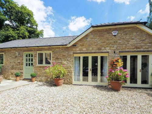 Stone Lodge — 4-Star Luxury Hotel in Grantham, United Kingdom