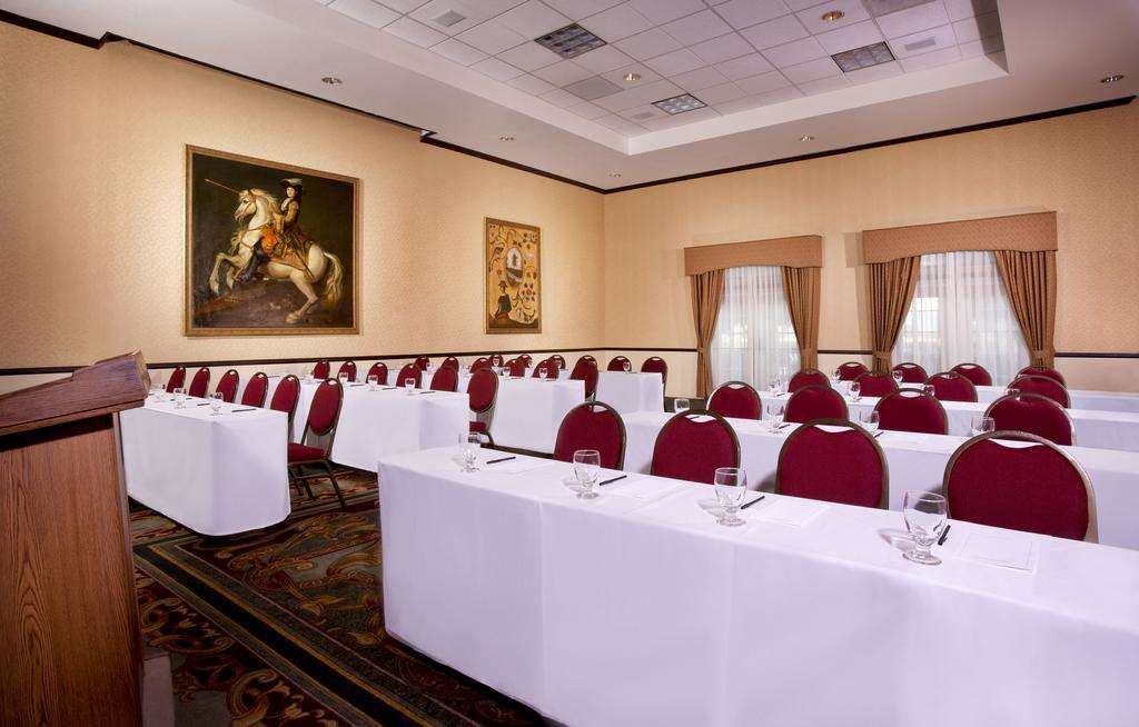 Azure Hotel & Suites Trademark Collection by Wyndham - photo 26