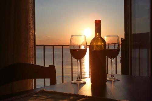 Lavatoio seaview — 4-Star Luxury Hotel in Cefalu, Italy