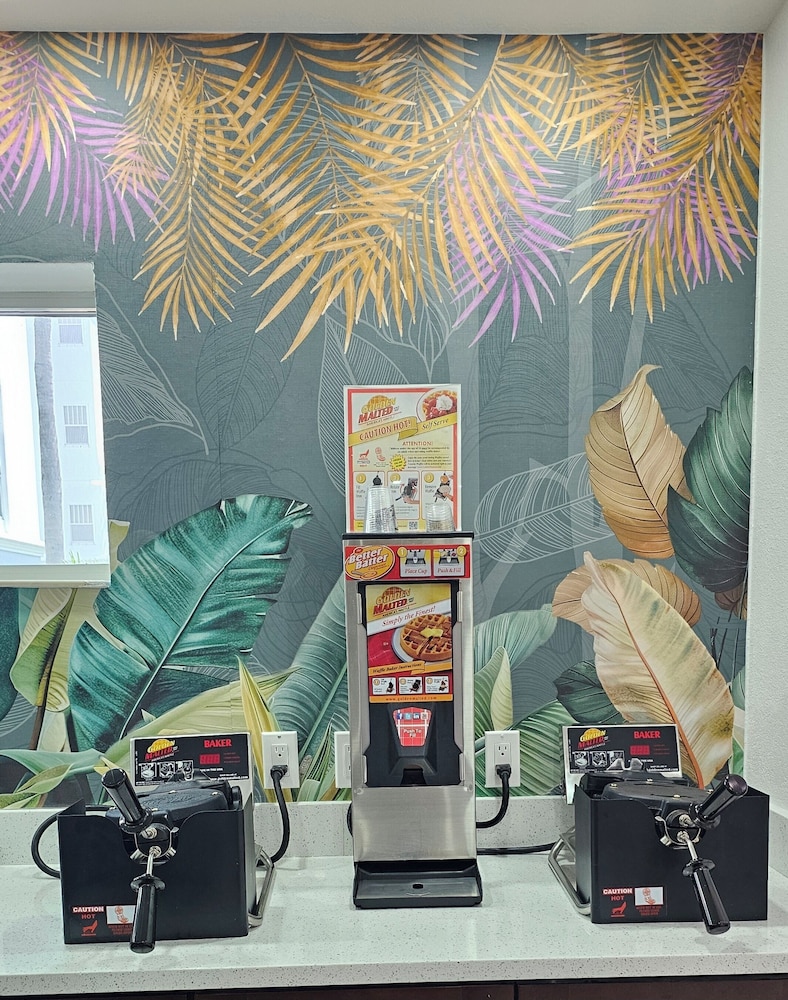 Montreal Suites Orlando By Ihg - photo 33