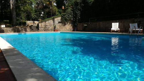 Short Rent Il Casale — 4-Star Luxury Hotel in Capolona, Italy