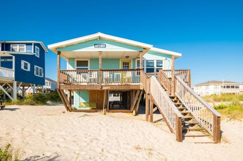 Moon Struck by Oak Island Accommodations - featured photo