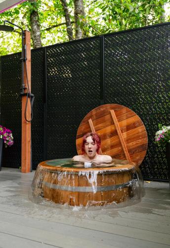 Purple City Retreats Luxury Yurt & Spa — 4-Star Luxury Hotel in Portland, United States
