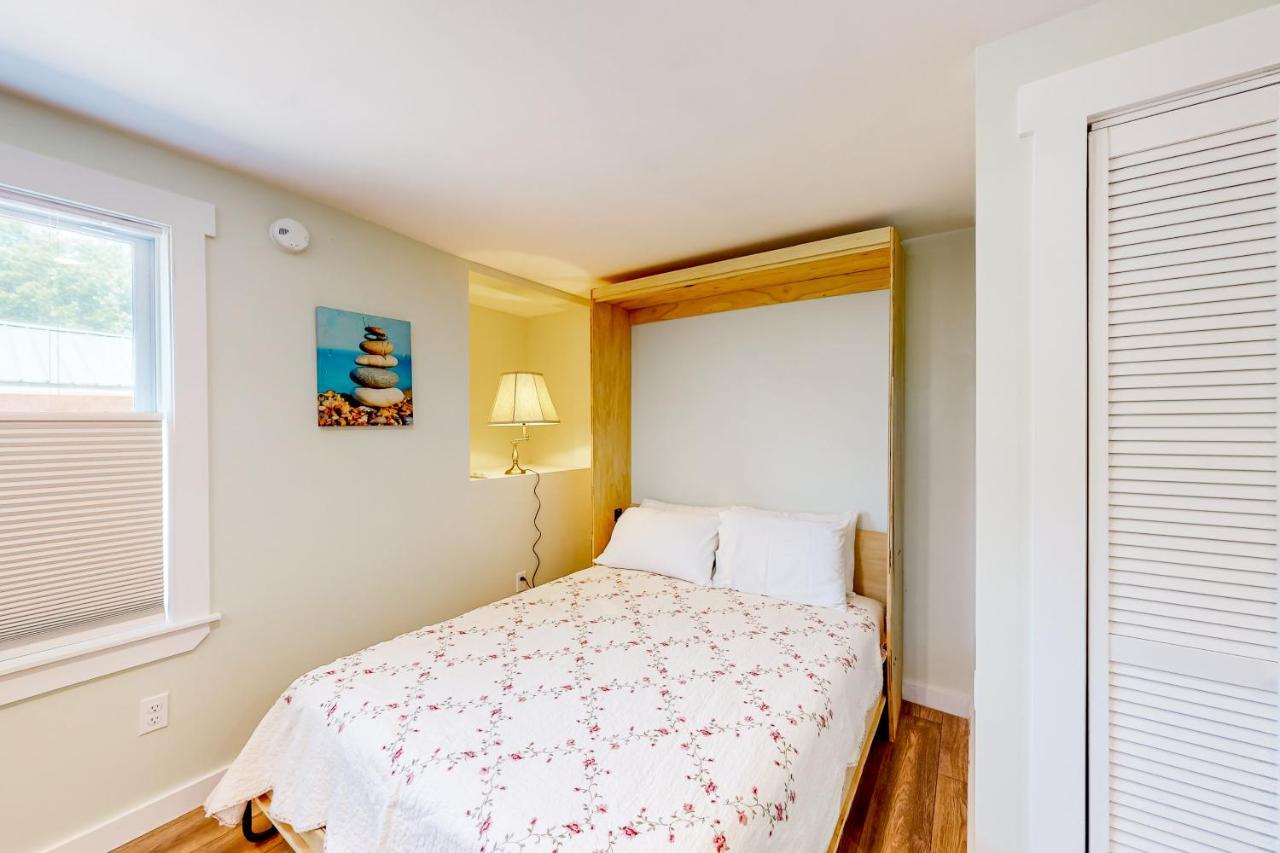 Shorebreeze Inn - photo 23