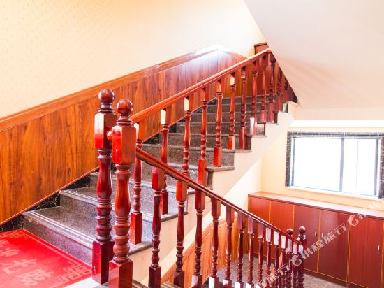 Shennongjia Midsummer Holiday Hotel in Songbai, People's Republic of China