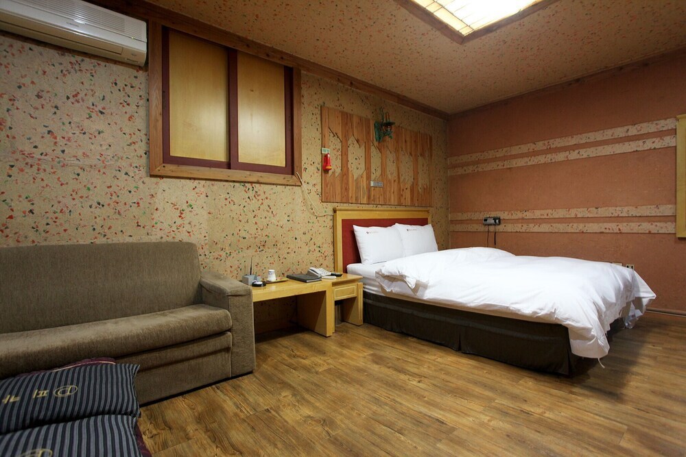 Yeoju Bali in Yeoju, South Korea