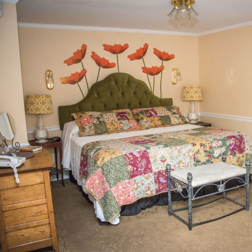 Vandiver Inn - photo 17
