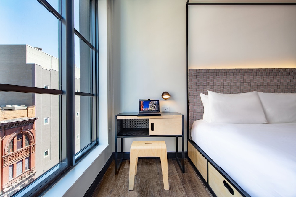 Moxy NYC East Village - photo 18