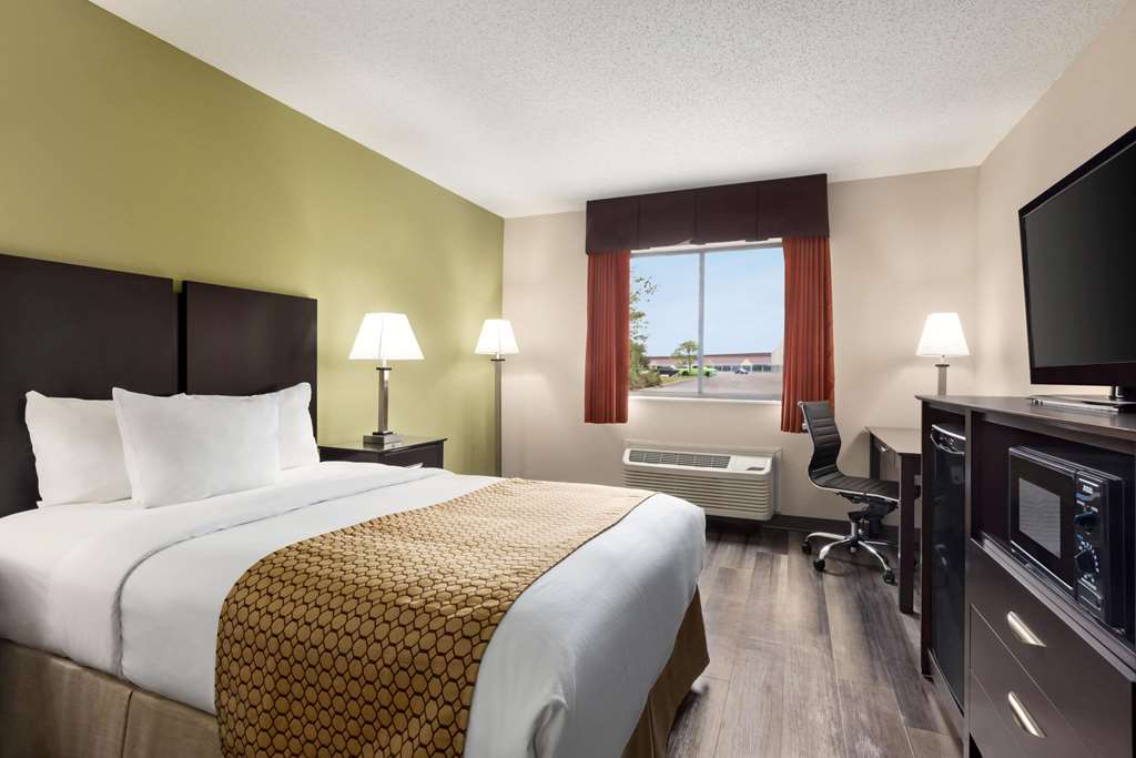 Baymont by Wyndham Monroe - photo 5