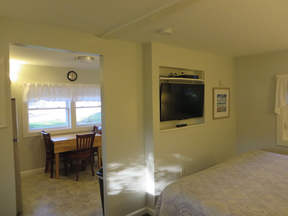 Elmwood Motor Court - photo 21