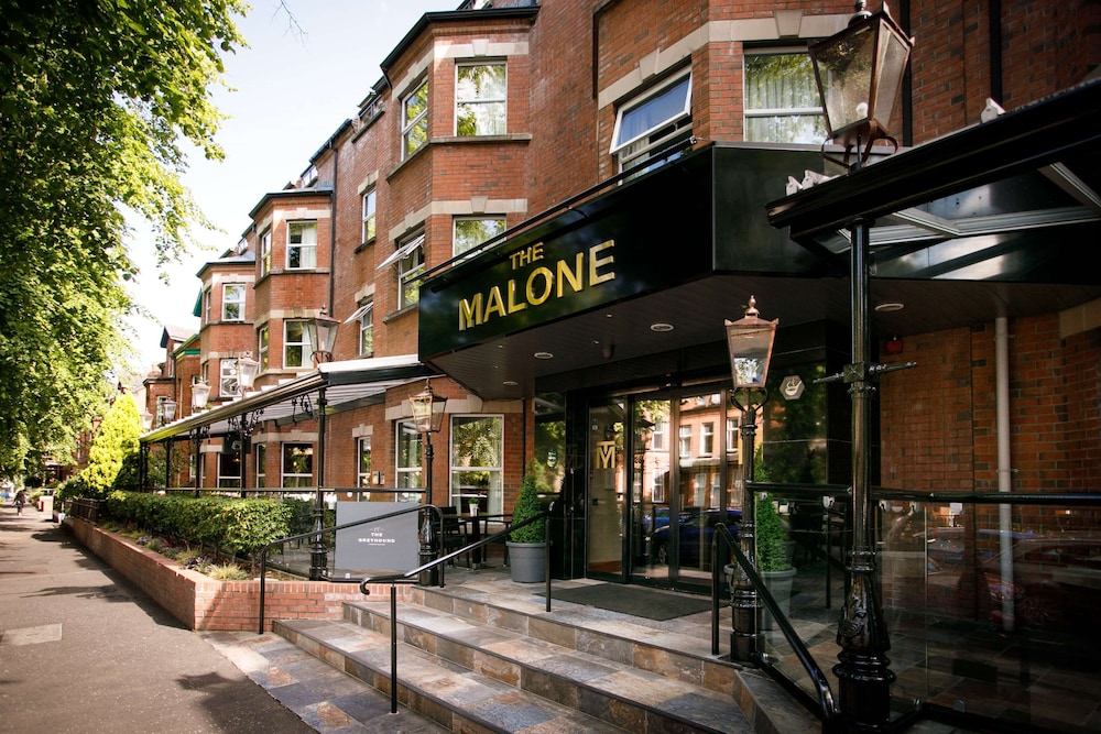 Malone Lodge Hotel & Apartments — 4-Star Luxury Hotel in Belfast, United Kingdom