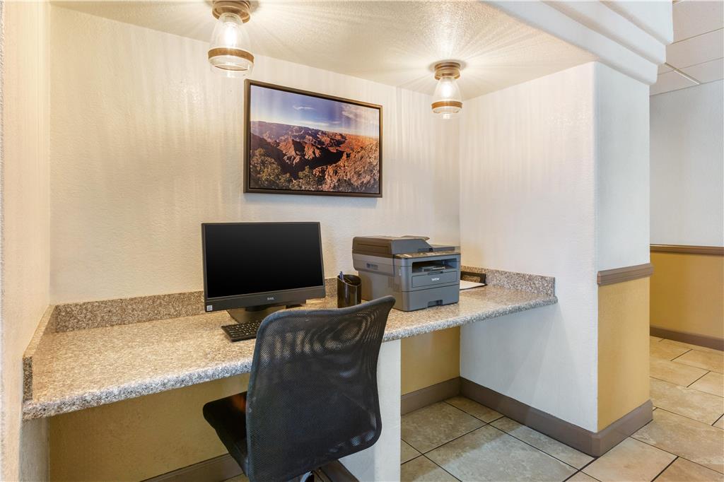Best Western Tolleson Hotel - photo 32