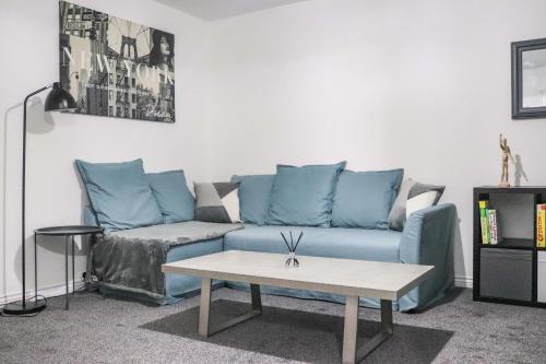 3Bedroom EnSuite SofaBed Sleeps upto 6 Contractors Families Long or Short Stay Free Parking WIFI in Ashington, United Kingdom