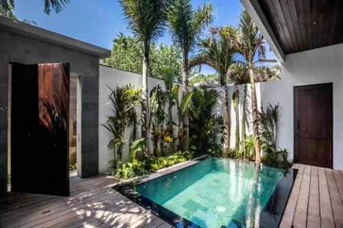 Umayam Luxury Townhouse 6 by Alfred in Bali — 4-Star Luxury Hotel in Canggu, Indonesia