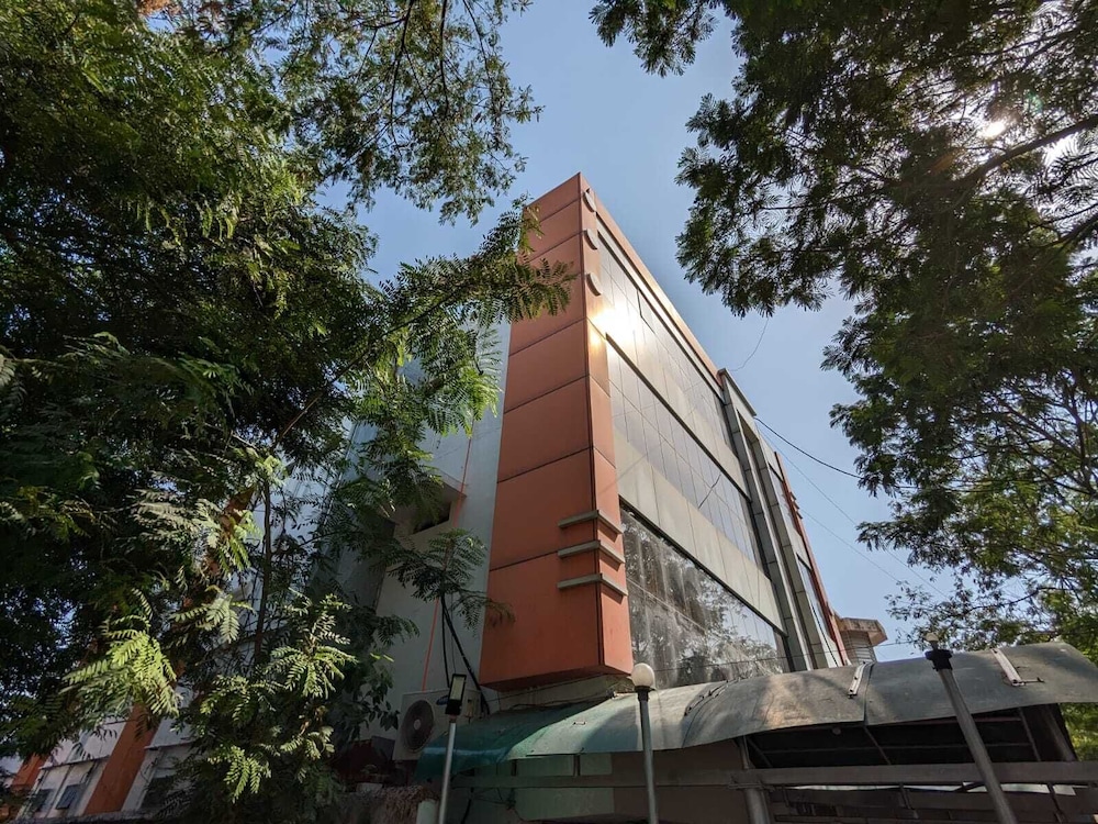 Hotel Shivneri in Bilaspur, India