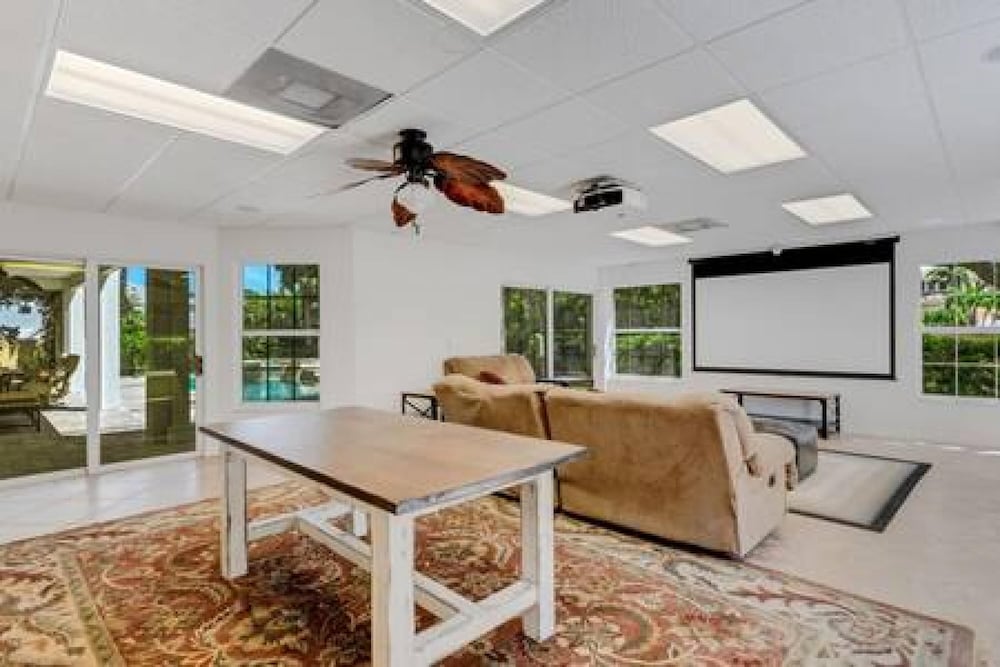 Siesta Key Marvel Pool SPA Deeded Beach Access - photo 22