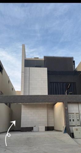 Amara Almalqa 3br Luxe 2 — 4-Star Luxury Hotel in Riyadh, Saudi Arabia