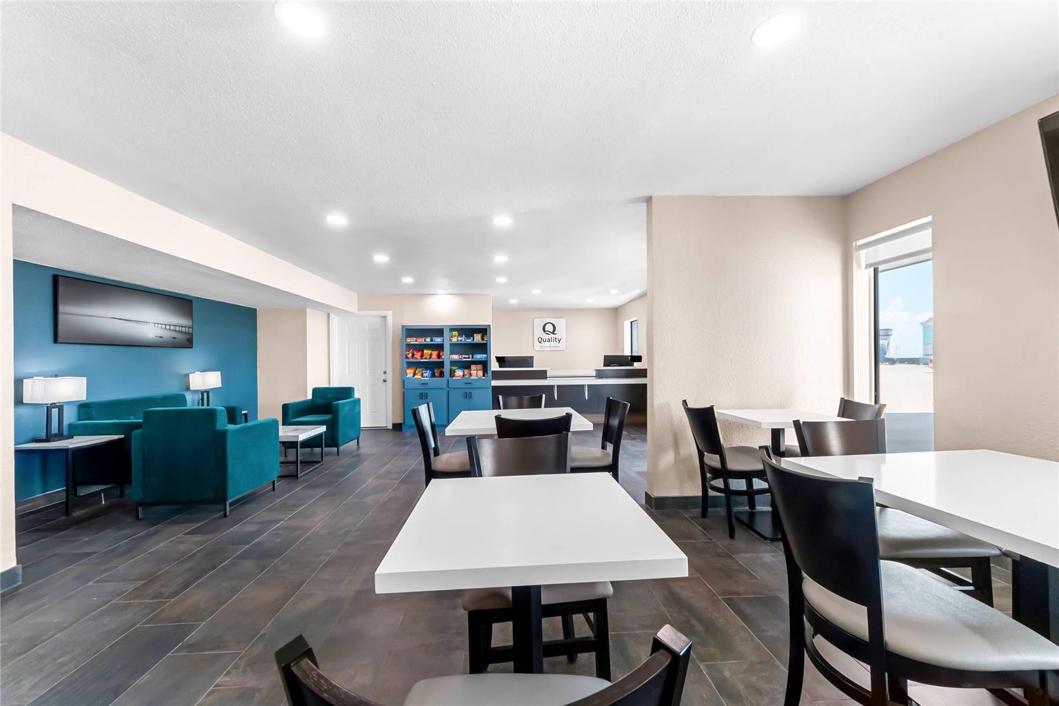 Quality Inn & Suites Port Lavaca Near Lighthouse Beach - photo 45