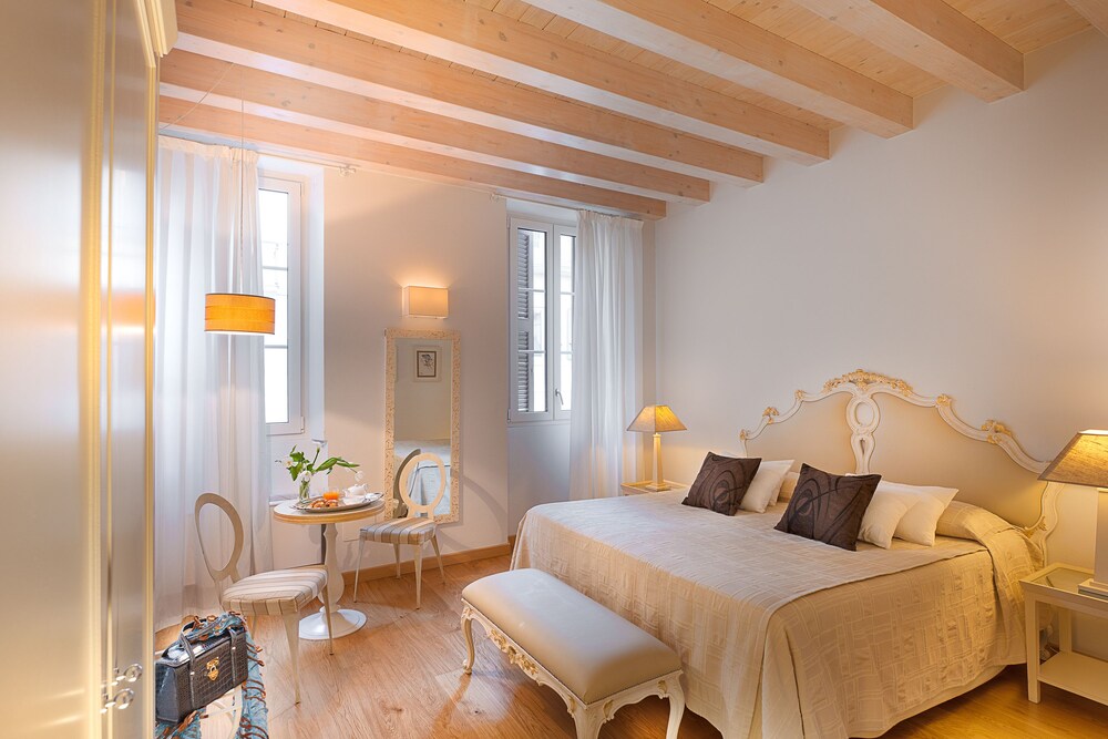 Gallery Room in Verona, Italy