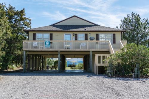 Pelican Palace by Oak Island Accommodations - photo 47