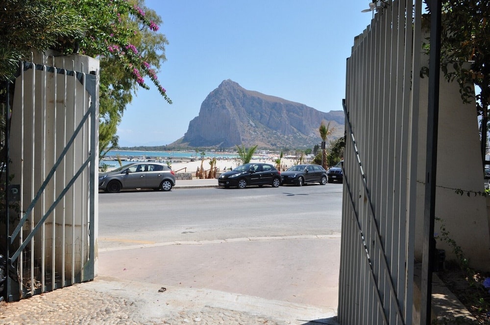 Villa Faro — 4-Star Luxury Hotel in San Vito Lo Capo, Italy