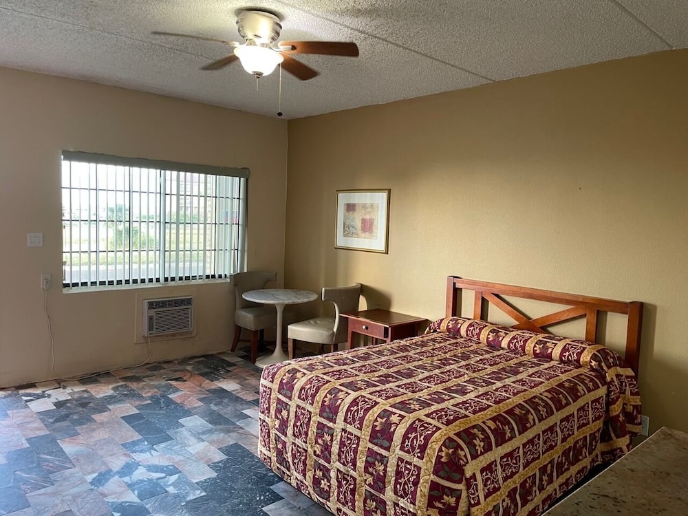 Southwind Inn - photo 6