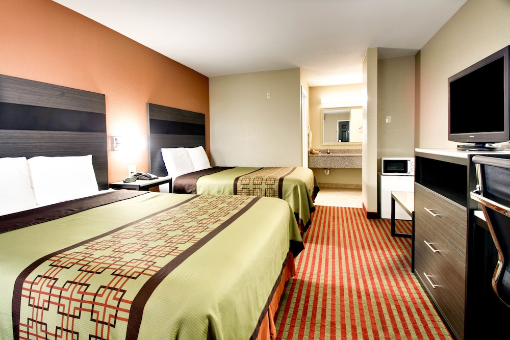 Key West Inn Millbrook - photo 5