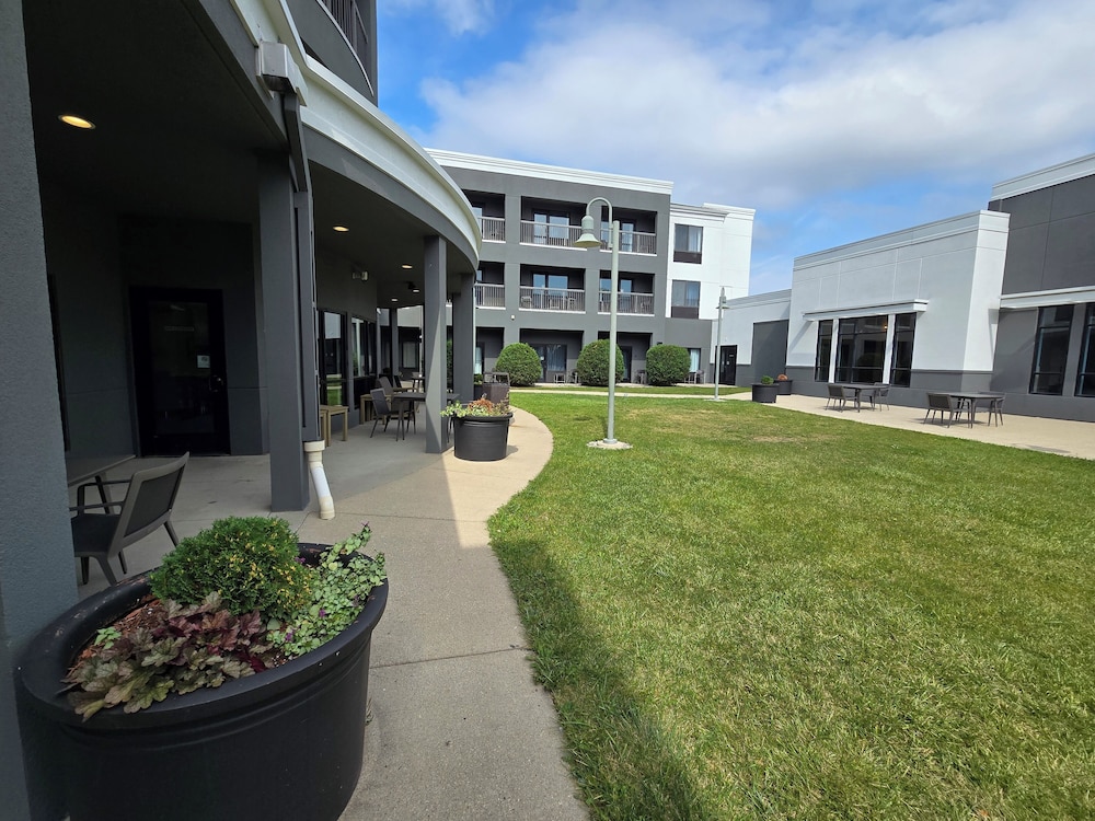 Courtyard by Marriott Fargo Moorhead MN - photo 30