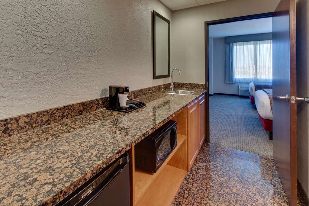 Drury Inn & Suites Phoenix Happy Valley - photo 35