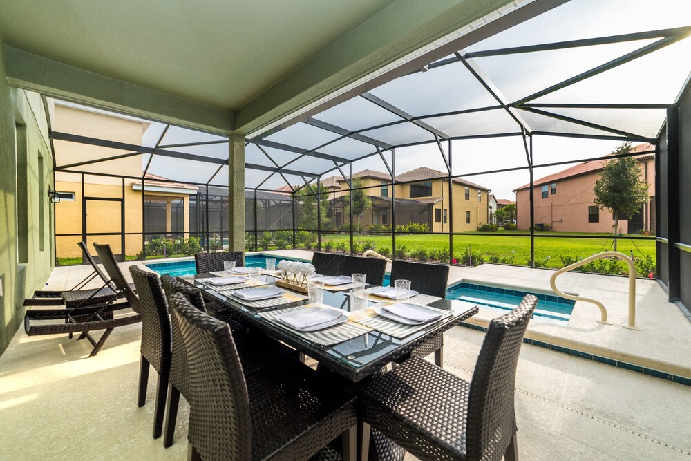 5259 Villa Solterra Resort Pool SPA - photo 13