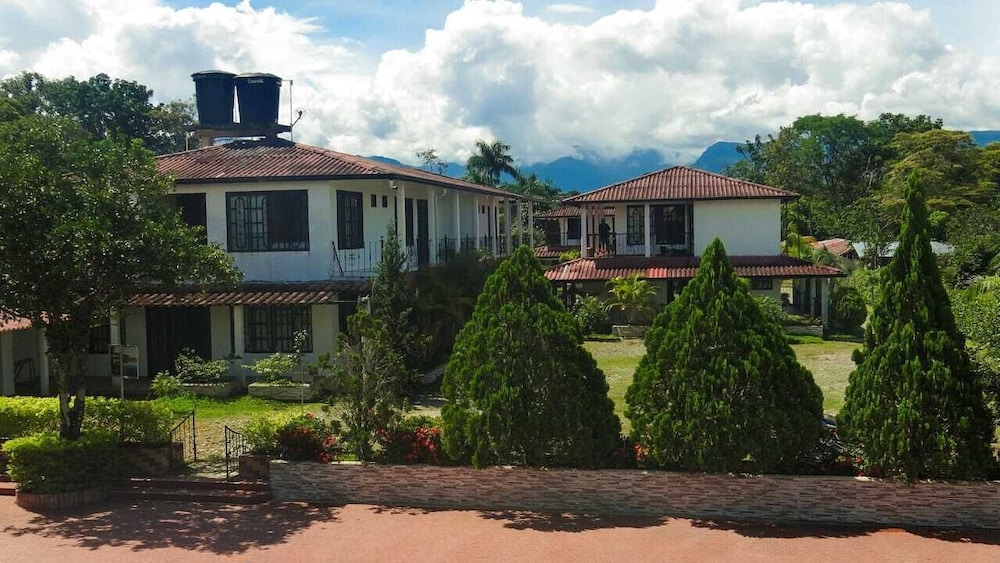 Centro Vacacional Campo Alegre — hotel in Guamal