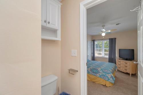 Papas Place by Oak Island Accommodations - photo 33