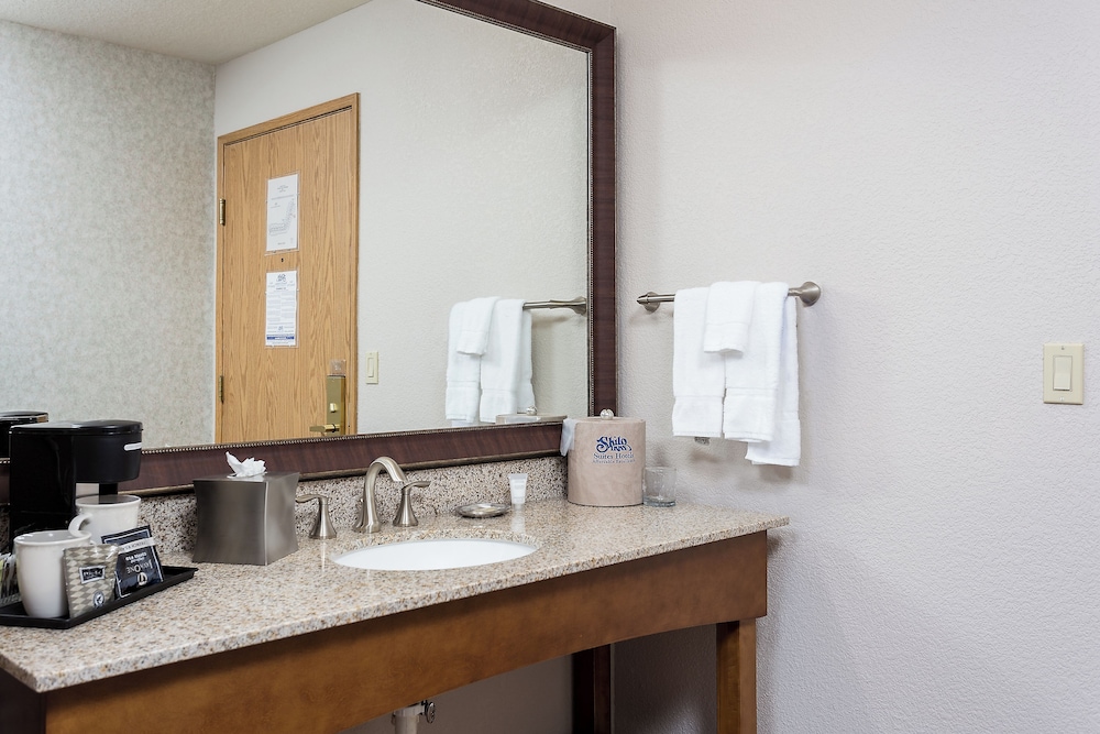 Yuma Inn & Suites - photo 14