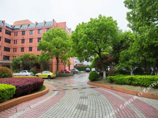 Qingpu Hotel - last minute hotel in Shanghai
