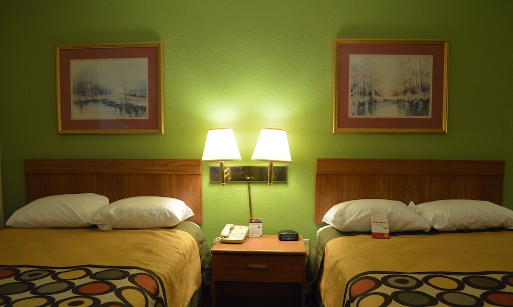 Super 8 by Wyndham Tifton - photo 8
