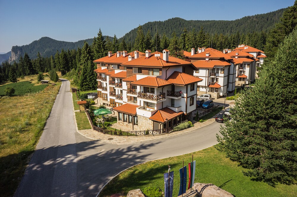 Mountain Lake Hotel — hotel in Smolyan