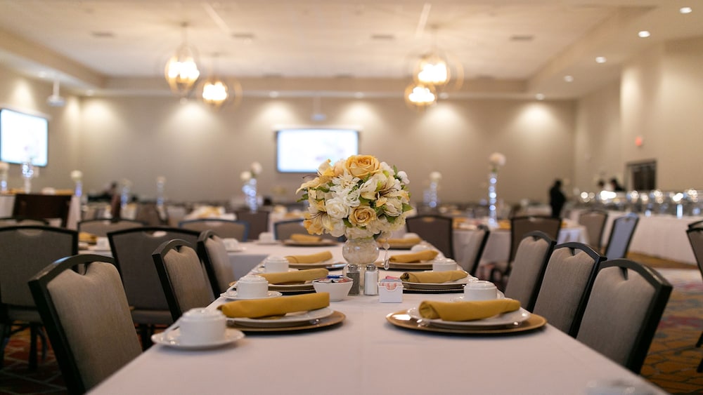 Holiday Inn Mishawaka by IHG - photo 52