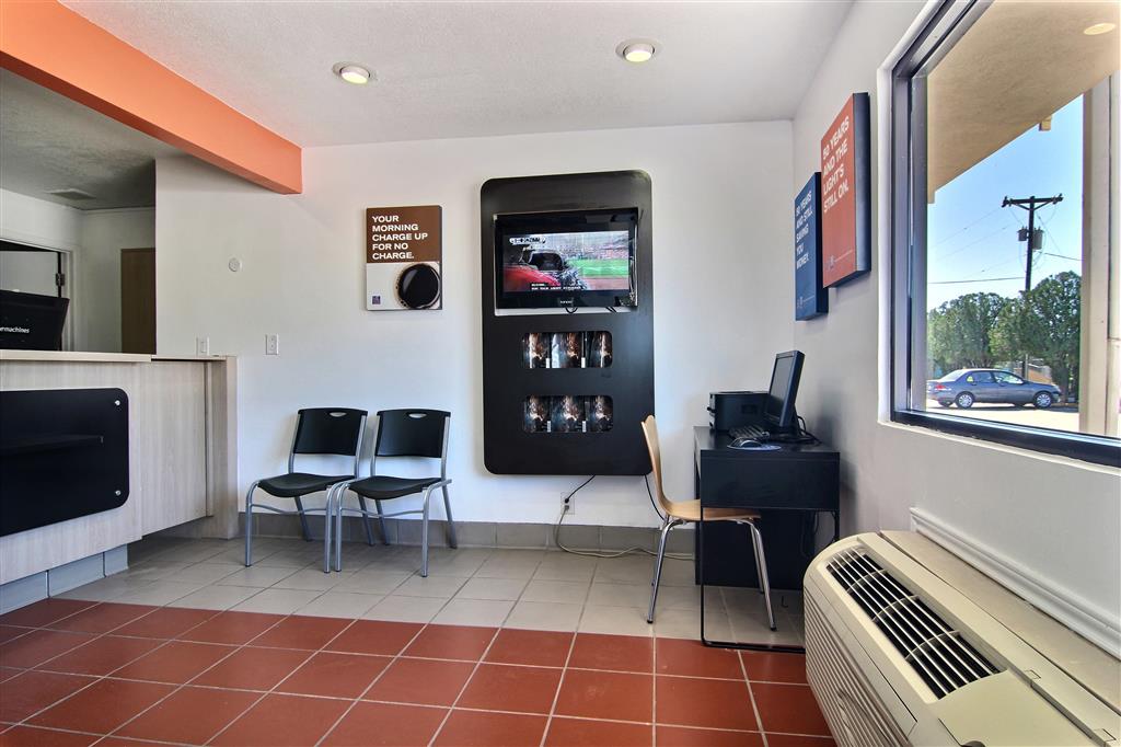Motel 6 Carlsbad NM - photo 23