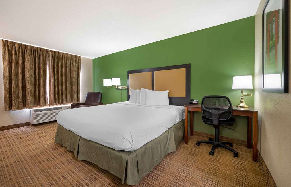 Extended Stay America Suites Champaign Urbana - photo 16