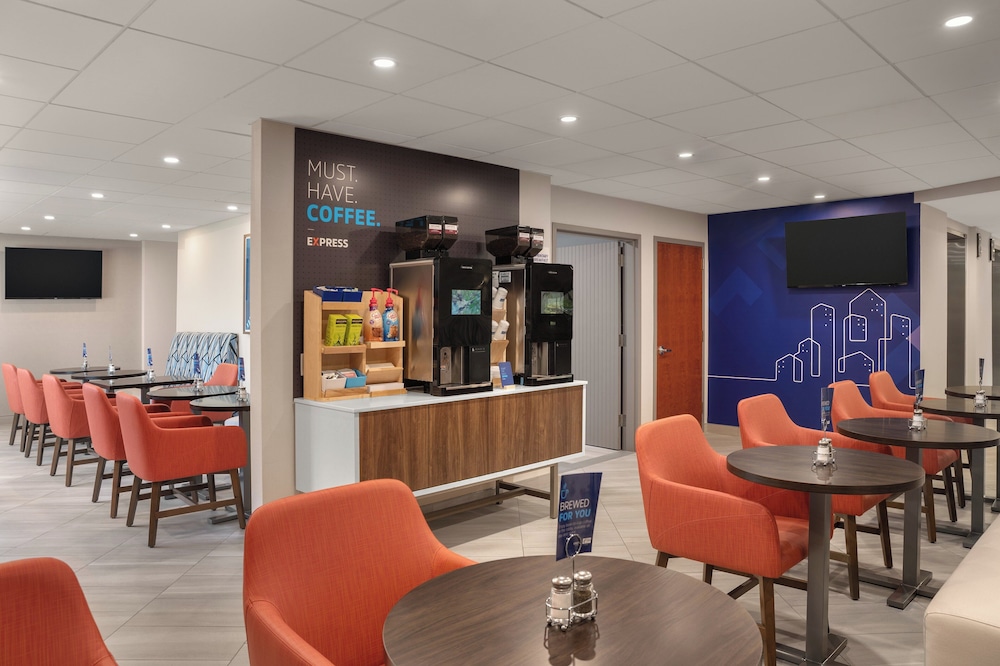 Holiday Inn Express & Suites Hawthorne Elmsford North by IHG - photo 53