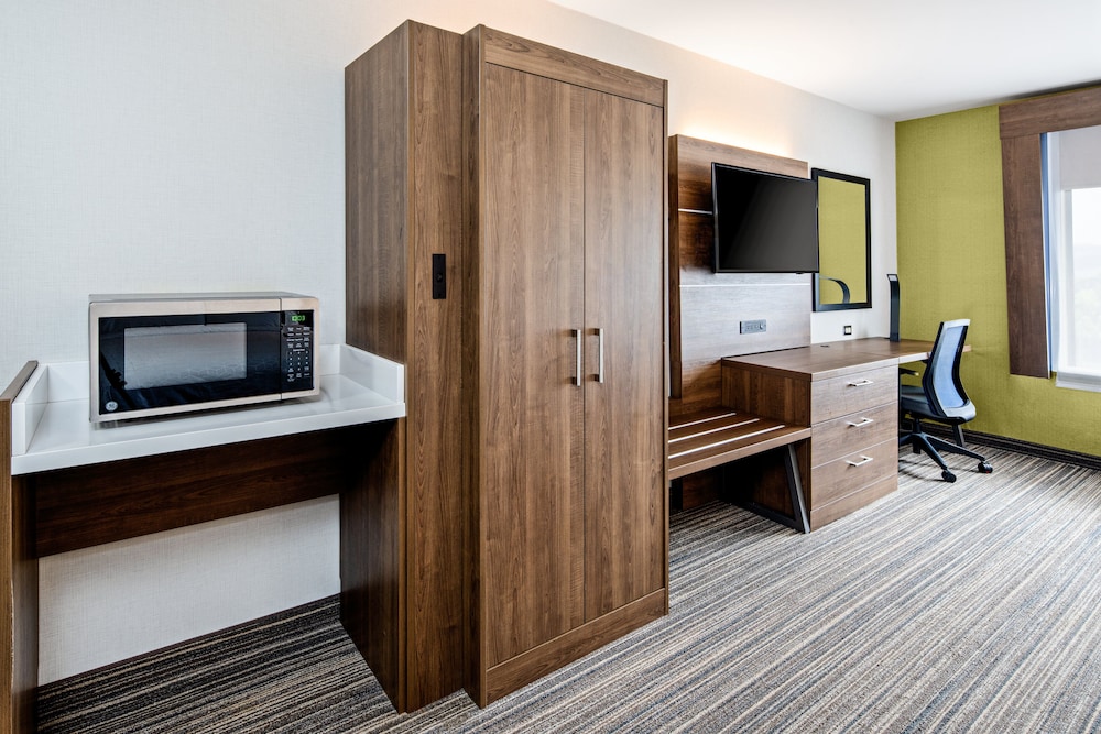 Holiday Inn Express Hotel & Suites Atascadero by IHG - photo 19