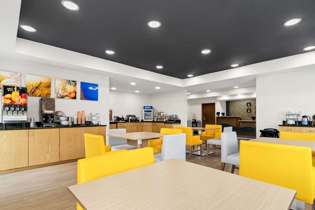 Comfort Inn Schereville - photo 38