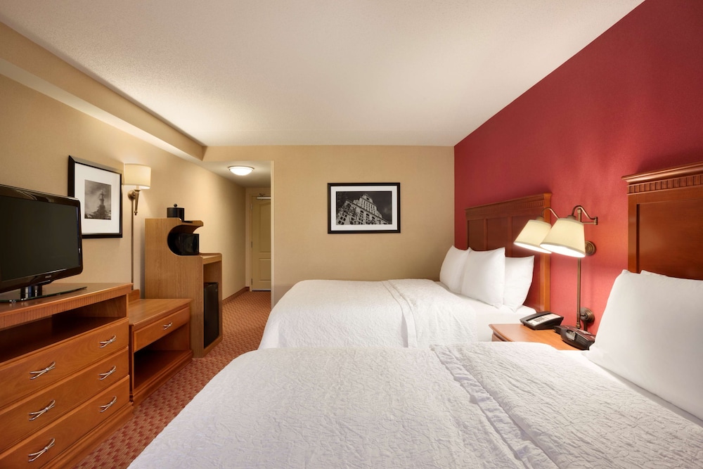 Hampton Inn & Suites Hartford East Hartford - photo 10