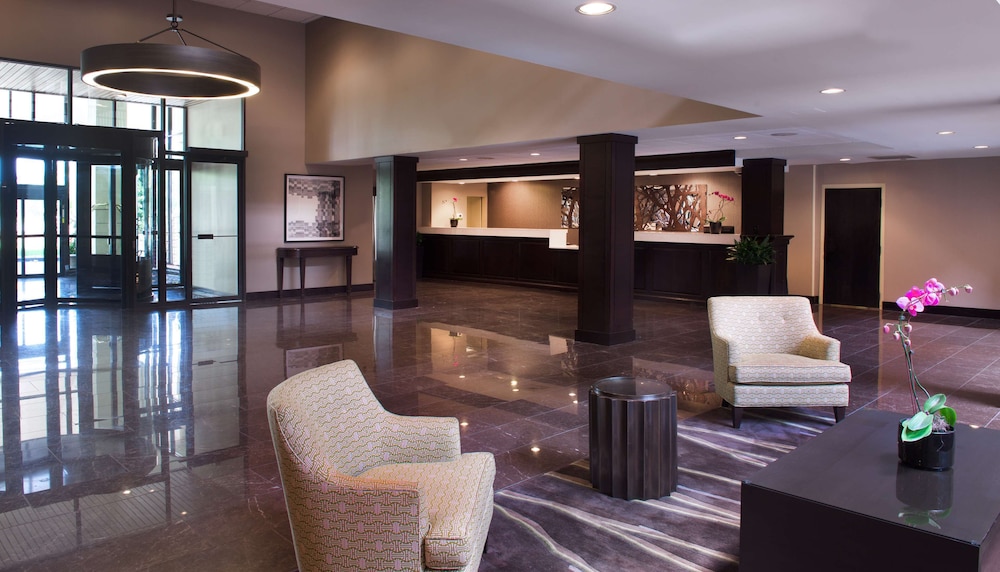 Embassy Suites by Hilton Philadelphia Airport - photo 11