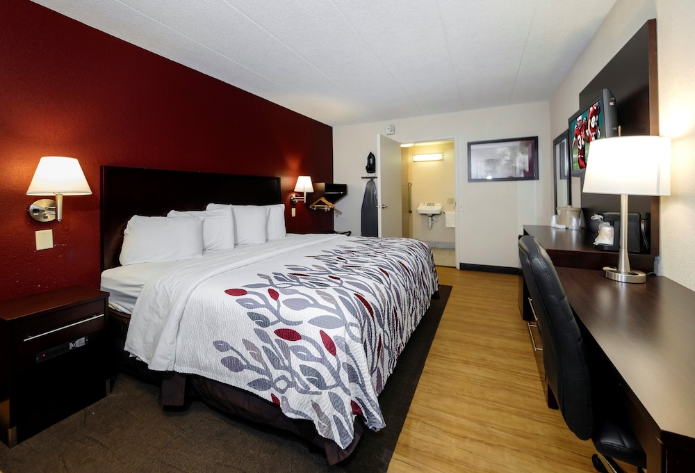 Red Roof Inn Washington PA - photo 11