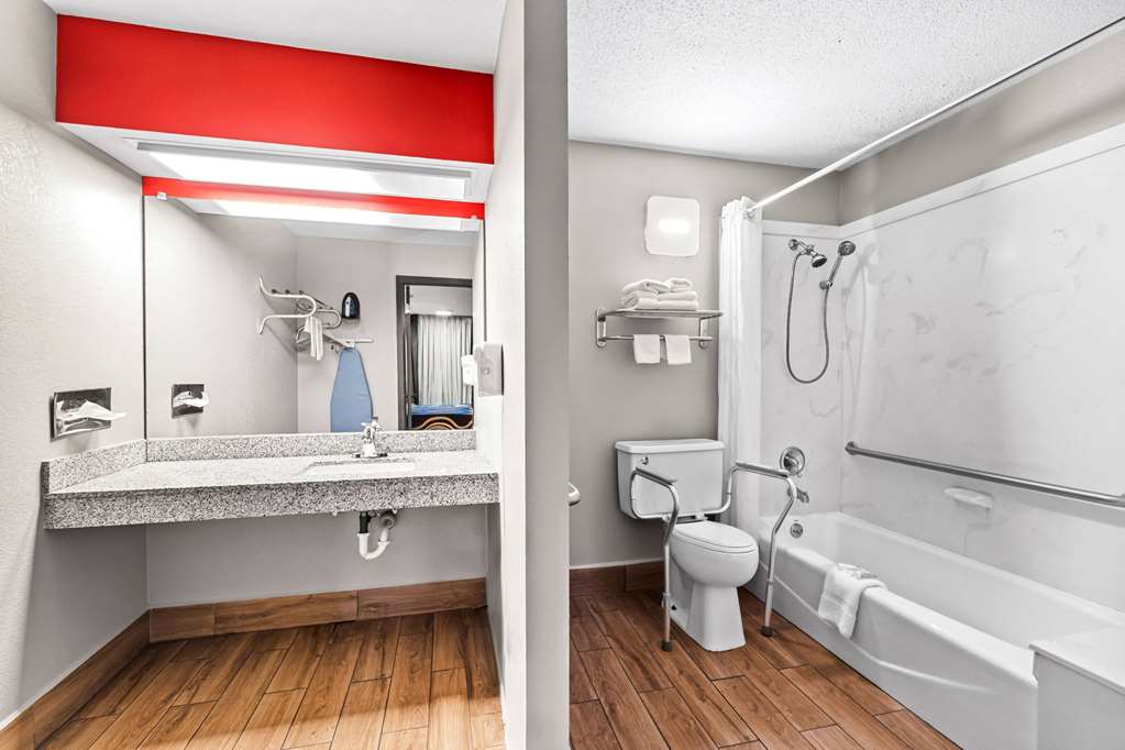 Super 8 by Wyndham Paragould - photo 13