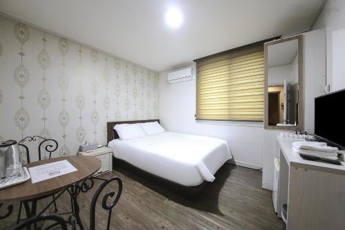 Hotel Cl in Jeju City, South Korea