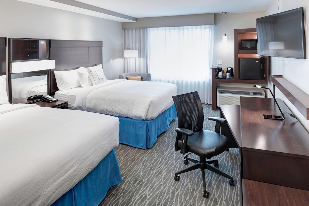 Courtyard by Marriott Dallas Plano Richardson - photo 13