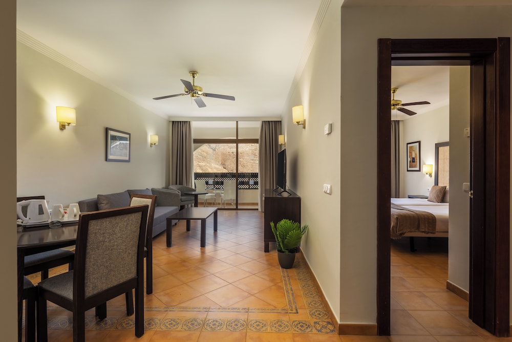 Hotel LIVVO Jandía Golf All Inclusive in Pajara, Spain